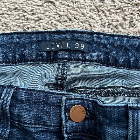 Woman’s Level 99 size 28 jeans - Picture 5 of 5